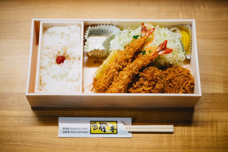 The History and Artform of the Bento Box in Osaka Cookly Magazine