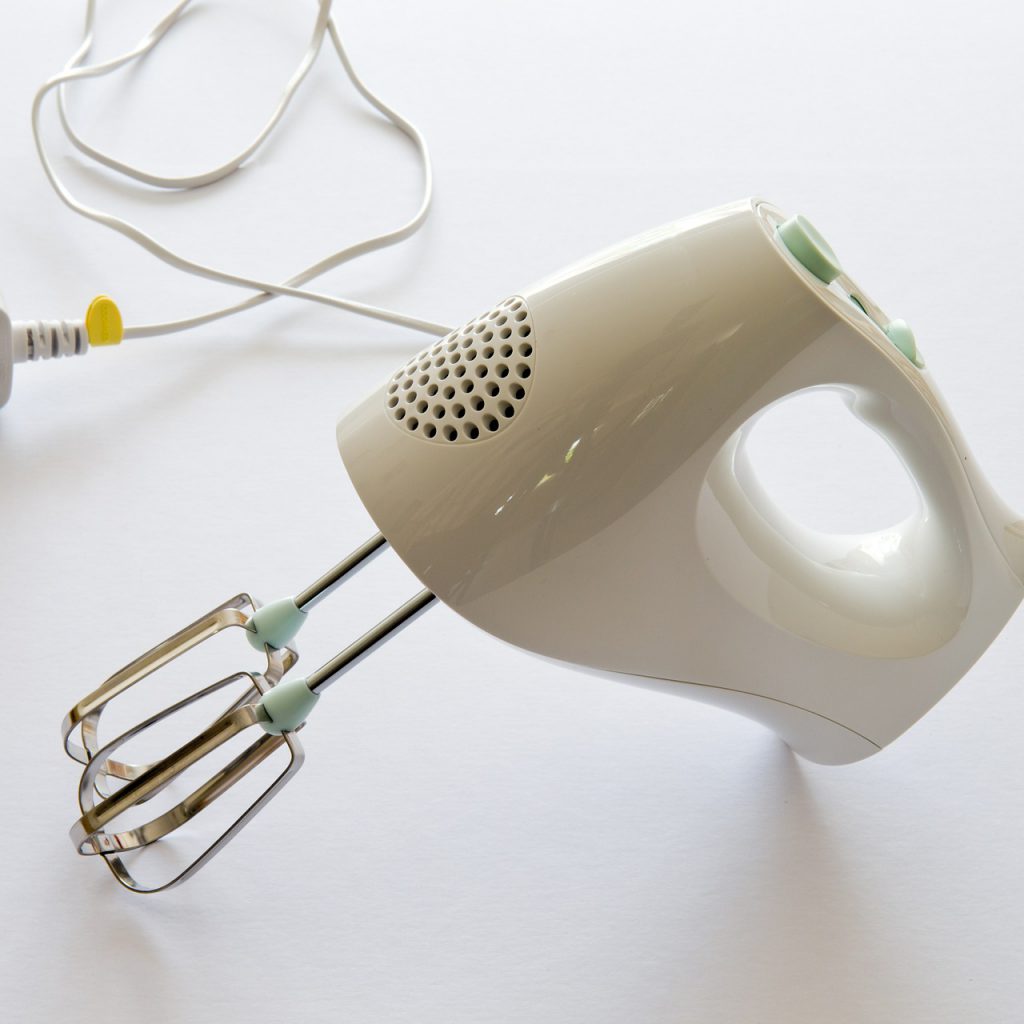 Immersion blender vs Hand mixer – (What's The Difference?) 